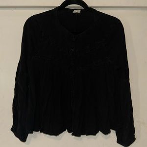 Black cropped button down blouse